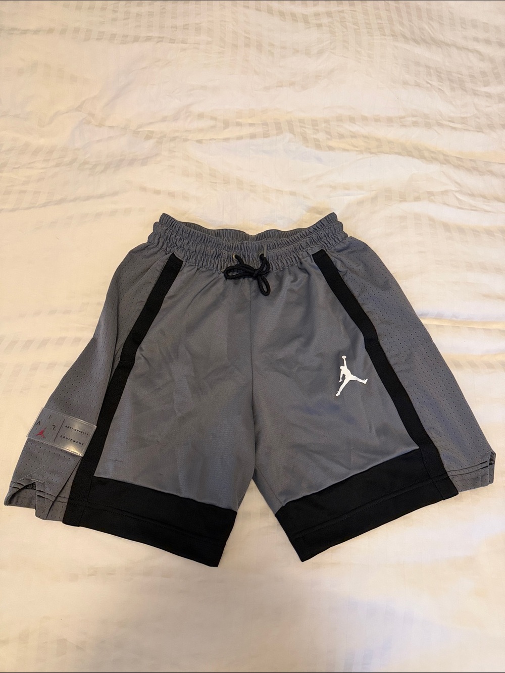 Jordan Men’s Gray and Black Jumpman Basketball Shorts